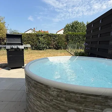Privates Gaestehaus Mit Whirlpool - Garten - Bei Speyer Apartman