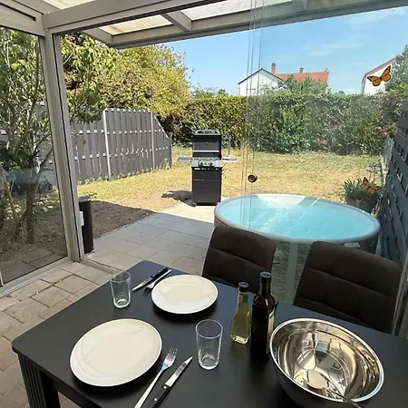 Privates Gaestehaus Mit Whirlpool - Garten - Bei Speyer *